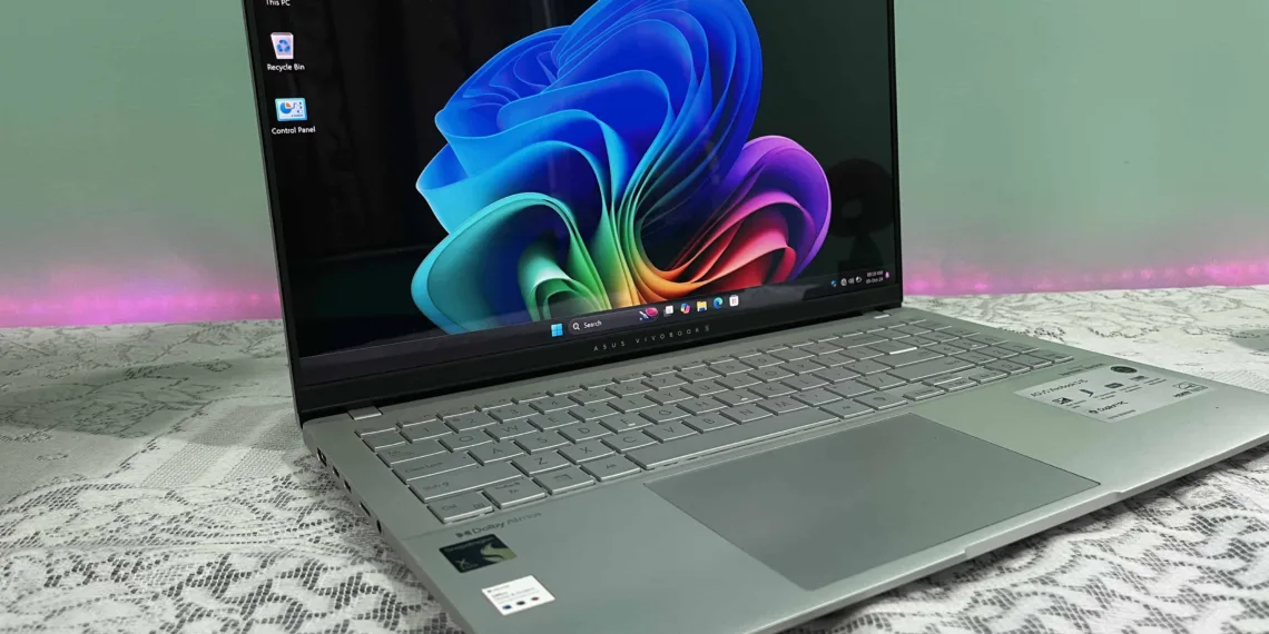 ASUS VivoBook S15 OLED ft. Snapdragon X Elite Review