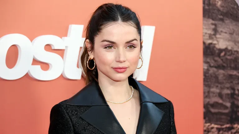 Spectacular Ana de Armas Age, Height, Bio, Career, and Family in 2025