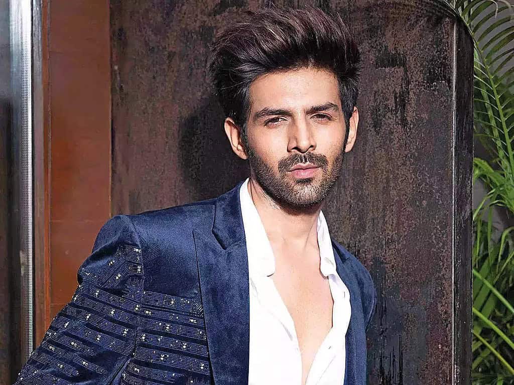 image 25 220 Magnificent Kartik Aaryan Height, Age, Bio, Weight, Net Worth in 2025