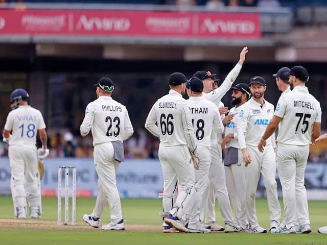 image 25 81 India vs New Zealand Live Score 1st Test Day 5: Play Delayed Due to Wet Outfield, Covers Coming Off in Bengaluru