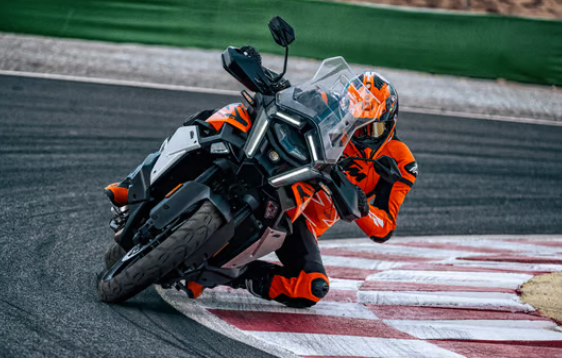 image 348 2025 KTM 1390 Super Adventure S Evo: A Game-Changer in Adventure Motorcycling