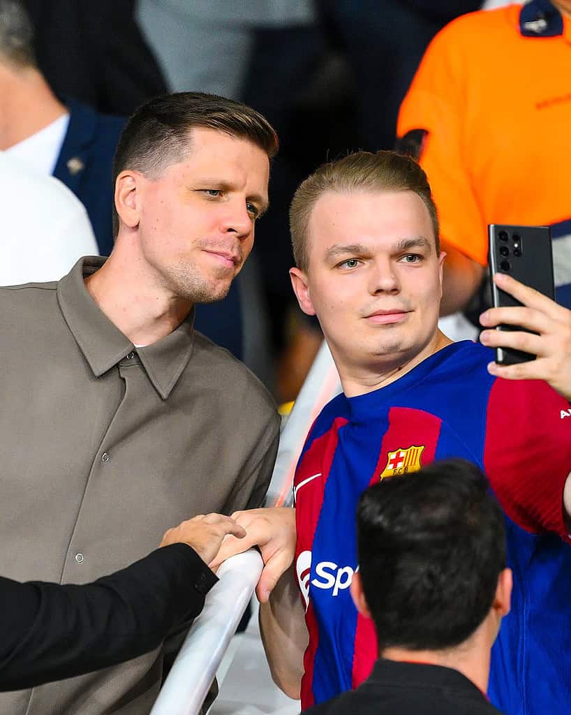 image 35 Wojciech Szczęsny Spotted at Barcelona vs. Young Boys Champions League Clash Amid Transfer Rumors