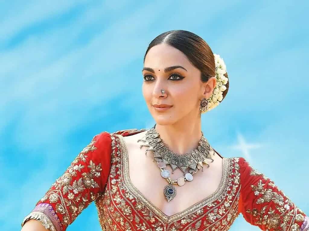 image 77 15 Incredible Kiara Advani Age, Height, Weight, Net Worth, Income, and Family in 2025