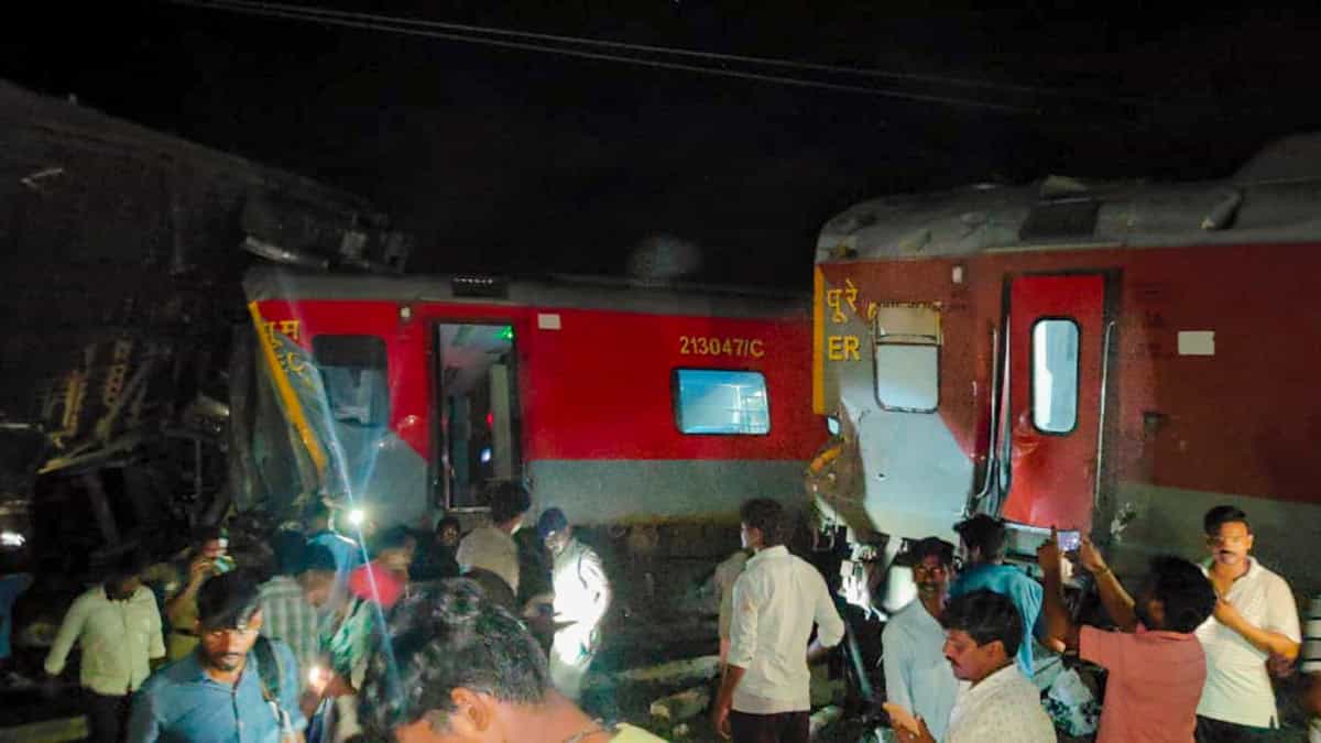 Bagmati Express Accident: Following a mishap, a special train leaves Chennai Central carrying stranded passengers