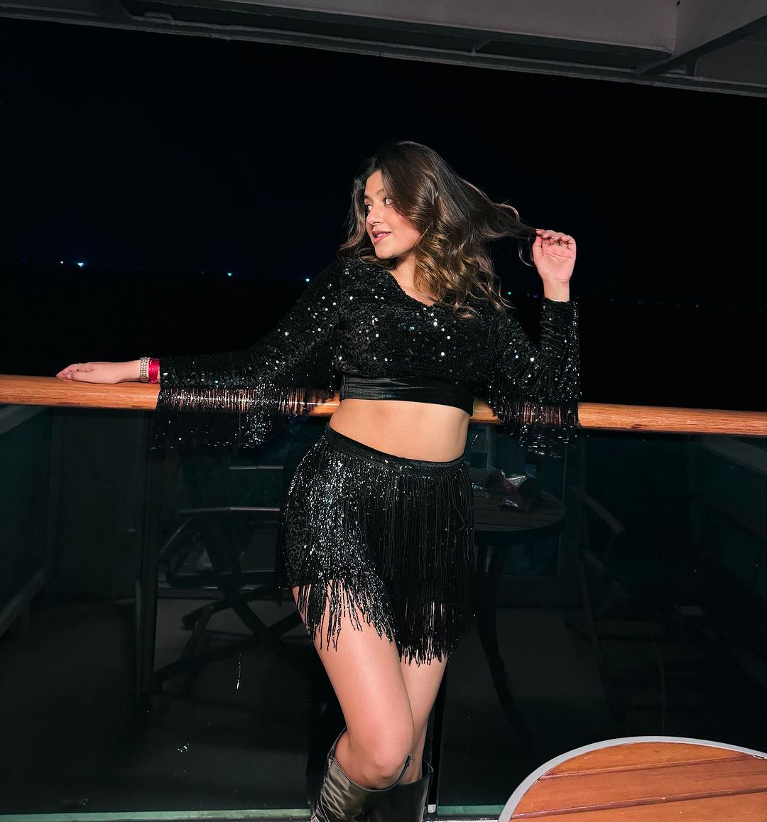 Anjali Arora Hot Pics: A Stunning List of Hot Photos as of 2025 42 Anjali Arora