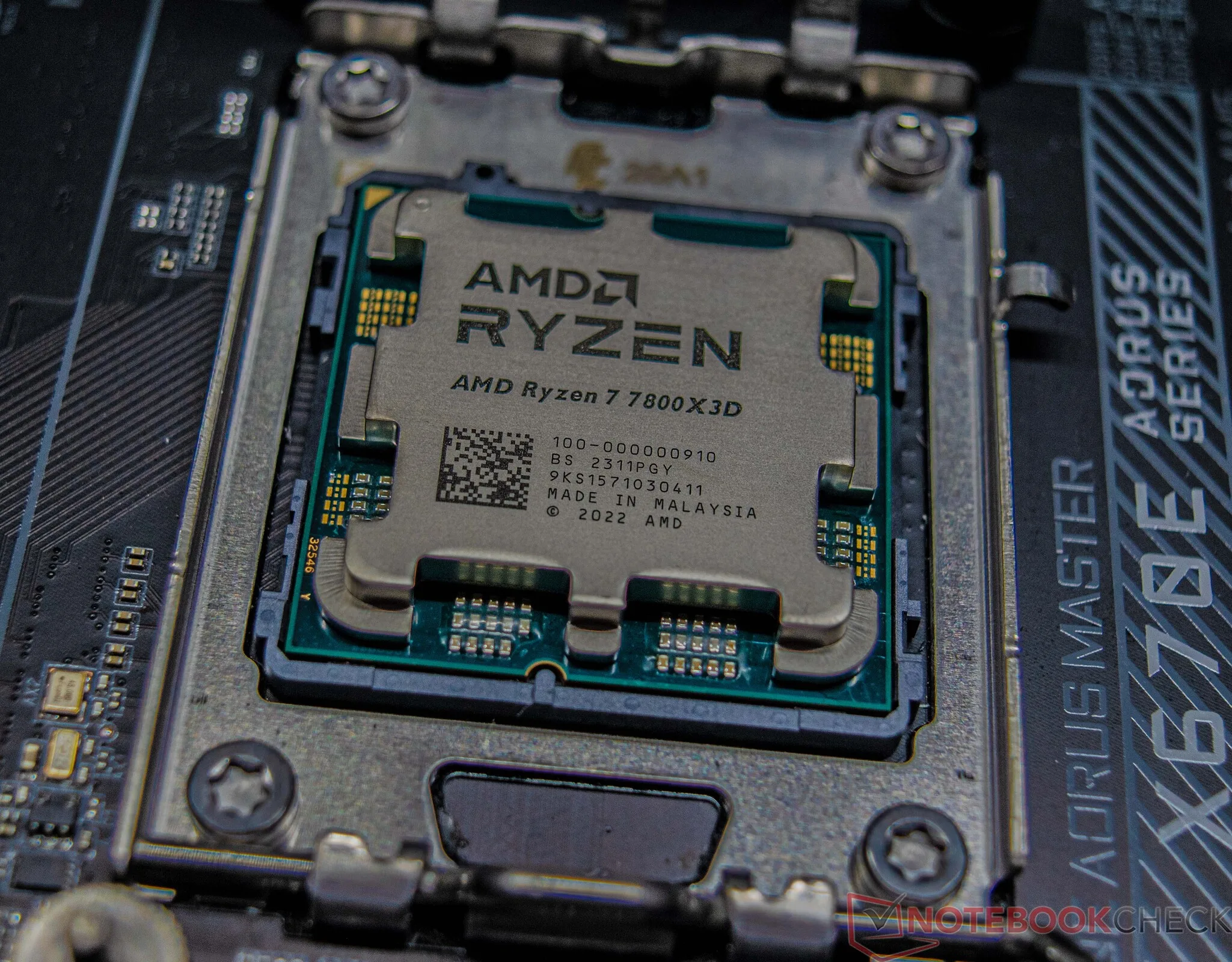 AMD Ryzen 9 9950X3D & 9900X3D 3D V-Cache CPUs Launching