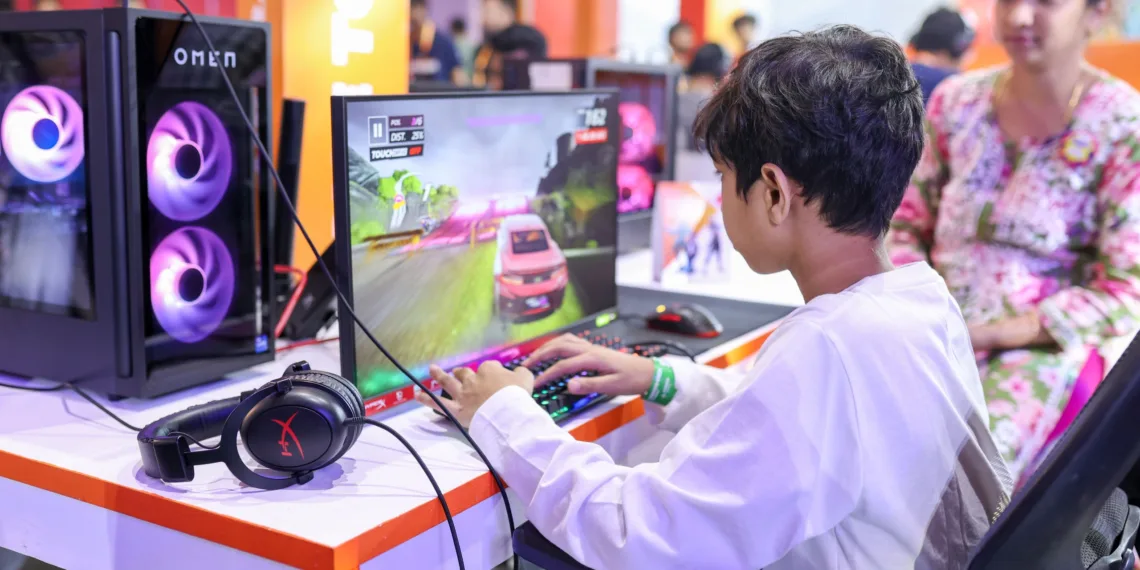 Unleashing the Magic: Day 2 of DreamHack 2024 x Hyderabad Comic Con