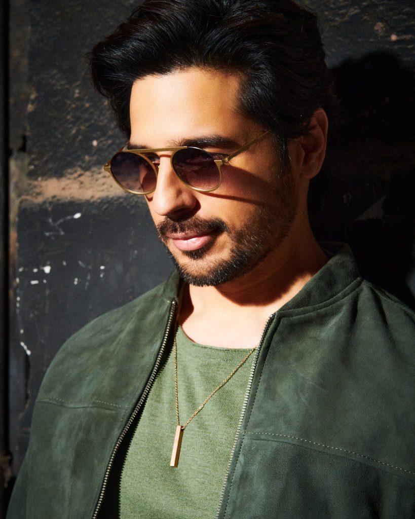 GEsxkdibQAAFGmt VVAN - Force of the Forest: Sidharth Malhotra Unveils TVF's First Big-Screen Folk Thriller