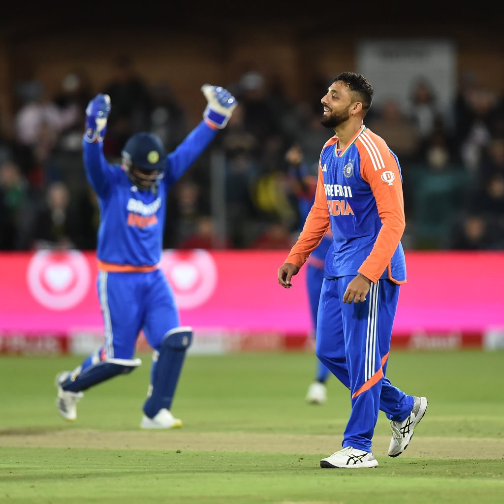 India vs South Africa 2nd T20I 4 India vs South Africa 2nd T20I: Stubbs, Coetzee Lead to 6 Wicket Win Despite Chakravarthy’s 5 Wicket Haul - India 124/6 Falls Short in 2nd T20I