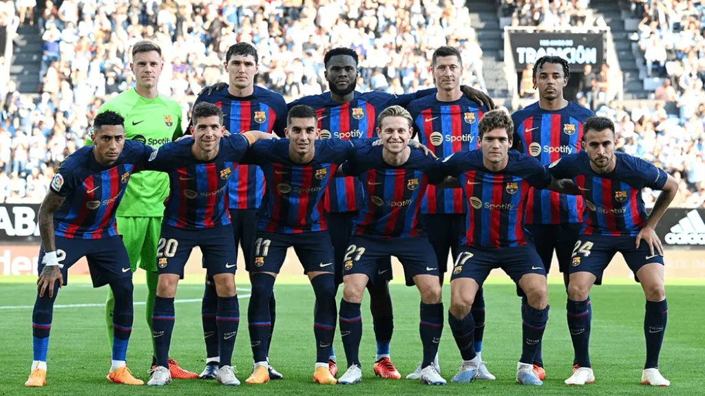 barcelona team photo 1 Top 10 Most Valuable Football Clubs in the World