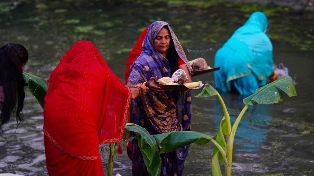 chhath2 Chhath Puja 2024: Celebrating Sandhya Puja on the Third Day