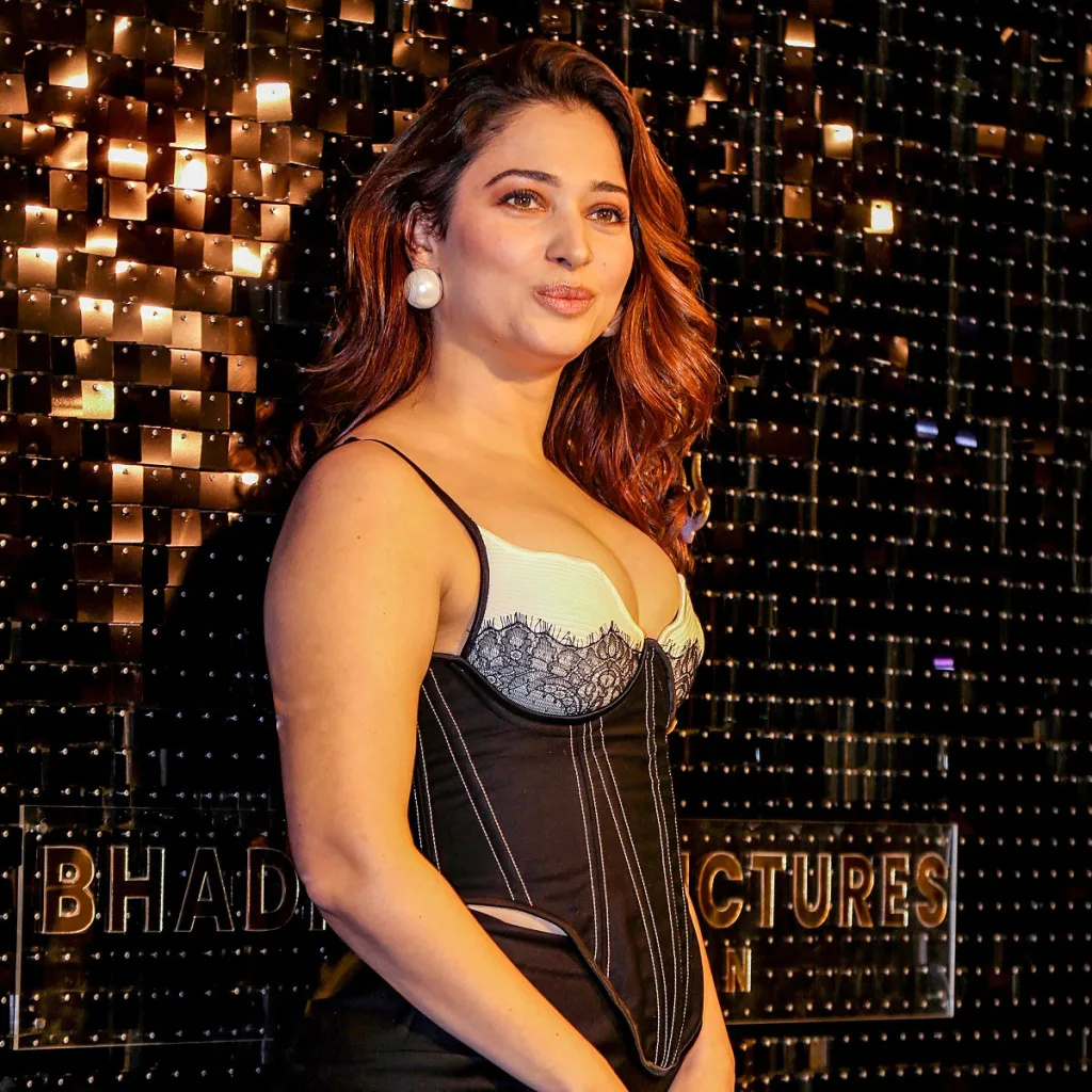 Tamanna Bhatia Hot Pics