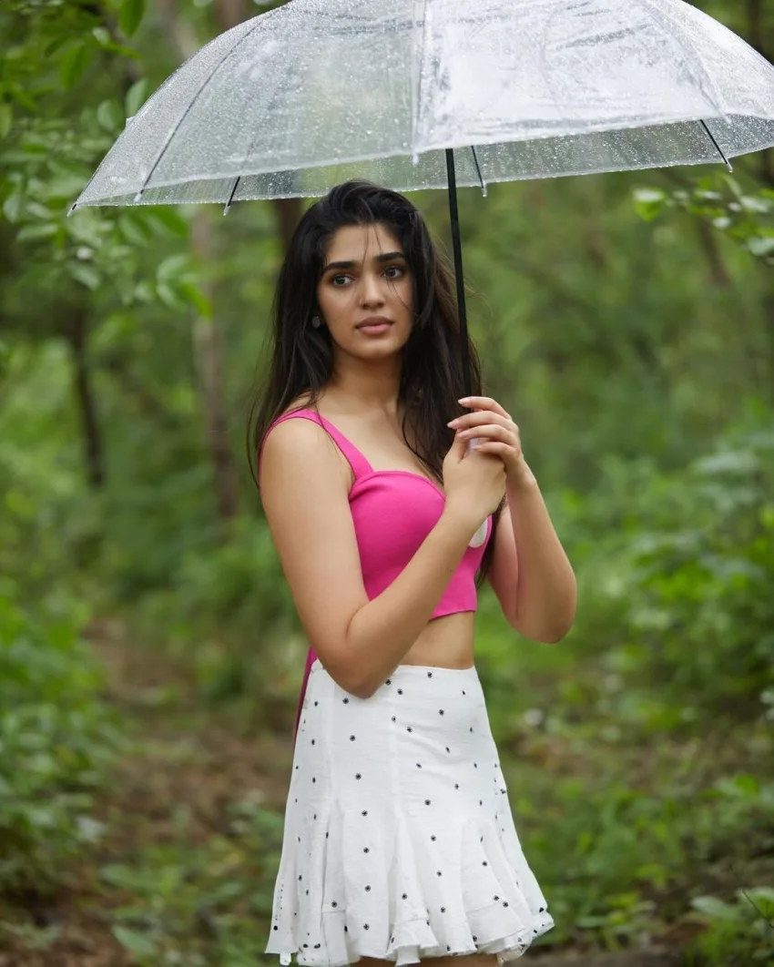 Krithi Shetty Hot Photos