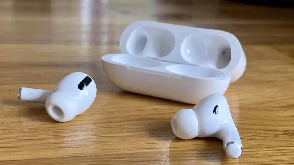 AirPods Pro 3 3 1 AirPods Pro 3 Expected in Early 2025 with Updated Design