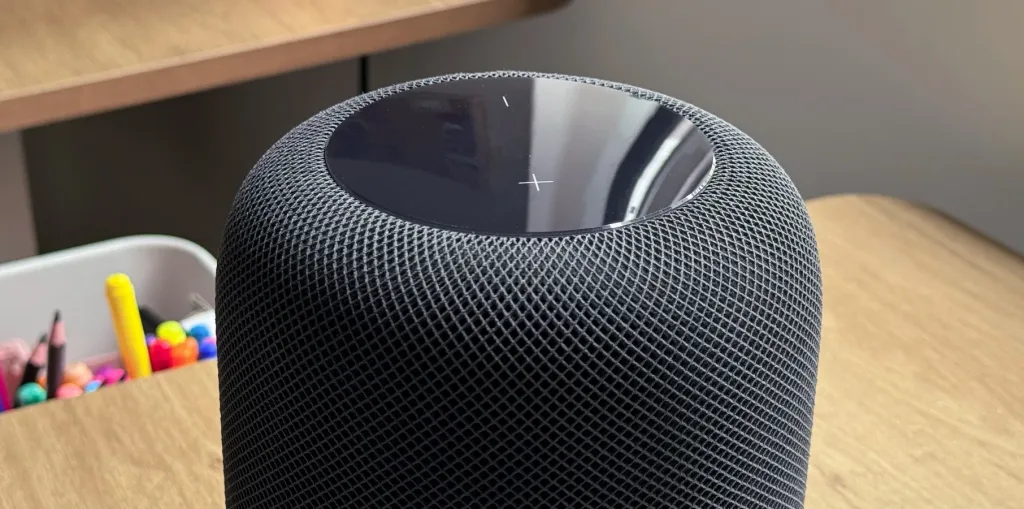 Apple 3 3 Apple's New HomePod to Feature 6-7 Inch OLED Display in 2025