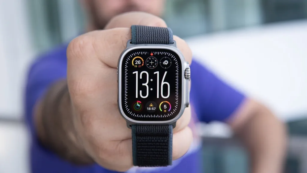 Apple Watch 3 1 Apple Watch Ultra 3 to Feature Emergency SOS via Satellite in 2025