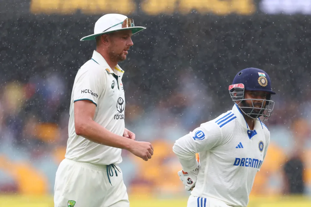 Australia vs India 3rd Test: Day 3 Match Report as Australia's Pacers Trouble India on a Disrupted Day in Brisbane