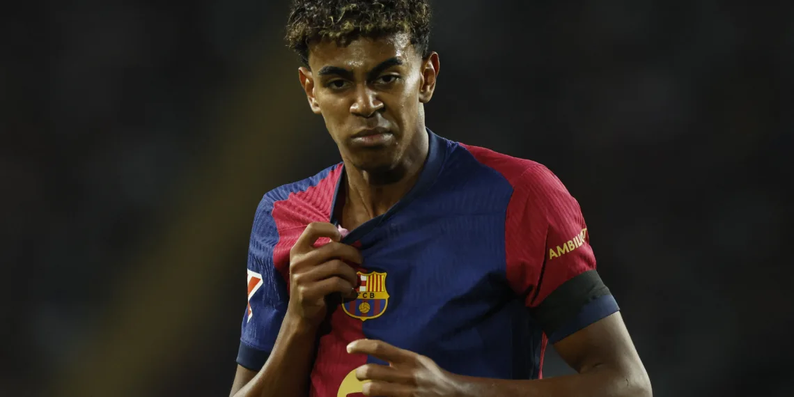 FILE PHOTO: Soccer Football - LaLiga - FC Barcelona v Sevilla - Estadi Olimpic Lluis Companys, Barcelona, Spain - October 20, 2024 FC Barcelona's Lamine Yamal celebrates after Robert Lewandowski scores their third goal REUTERS/Albert Gea/File Photo