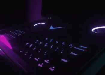 OneXPlayer G1: Gaming Handheld That’s Also a Mini Laptop!