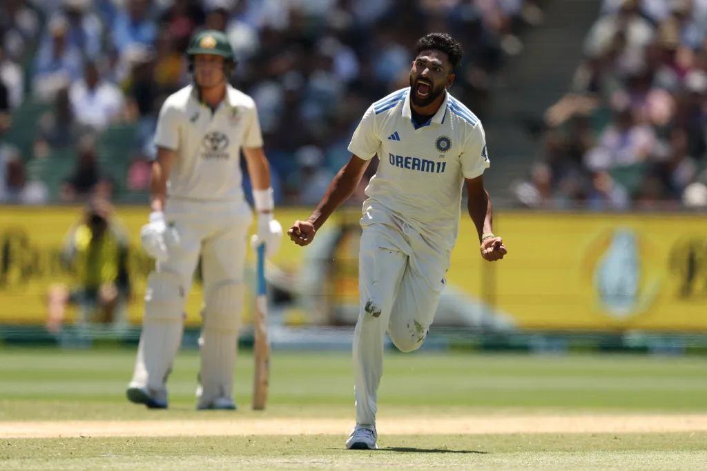 Mohammad Siraj 1 Australia vs India 4th Test: Day 4 Match Report as Lyon and Boland Frustrate India as Australia's Lead Surpasses 300 Following Bumrah's Middle-order Blitz