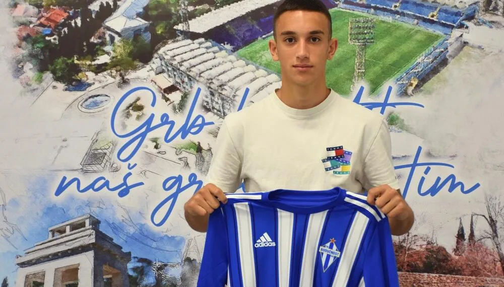 RC Lens Secures Bright Future with Signing of 17 Year Old Andrija Bulatovic