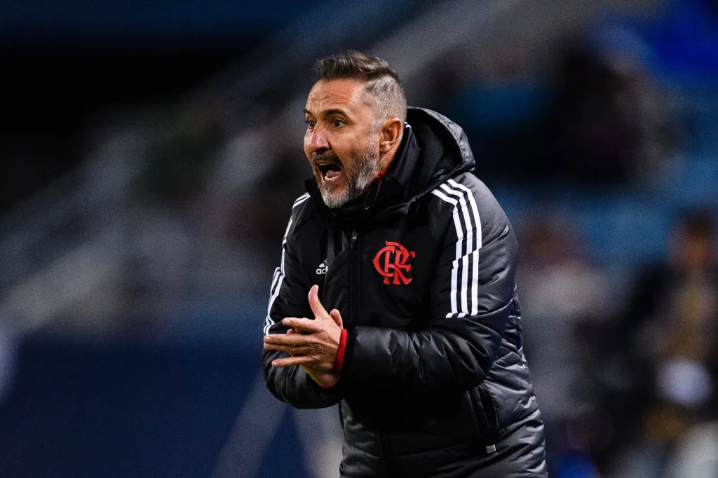 Wolverhampton Wanderers Coach Vitor Pereira Vitor Pereira to Wolves: Tactical Analysis, Visionary or Risky Gamble?