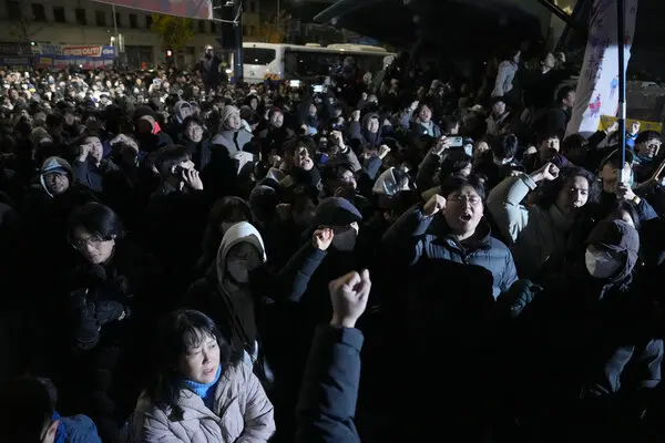 marta 2 Martial Law in South Korea: A Night of Political Turmoil and Swift Reversal