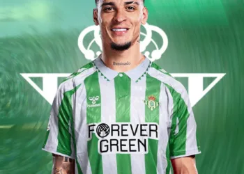 Real Betis Closing in on Antony Loan Deal from Manchester United
