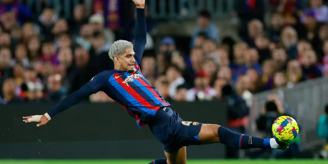 Barcelona Sets Transfer Fee for Defender Ronald Araujo Amid Juventus Interest