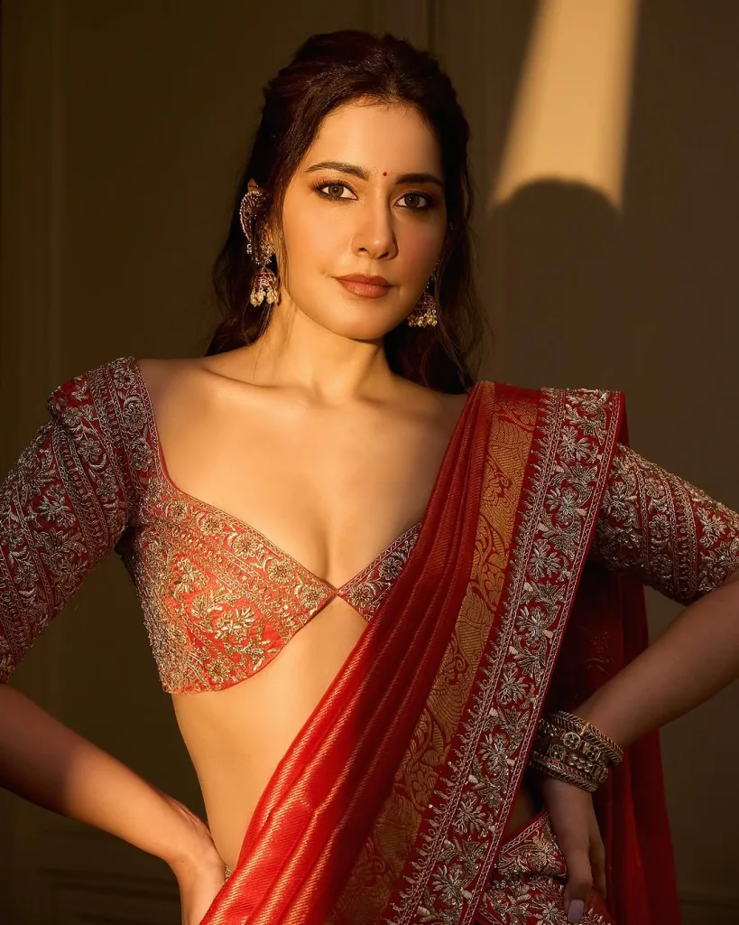 Raashii Khanna Radiates Elegance in Traditional Attire for Pongal