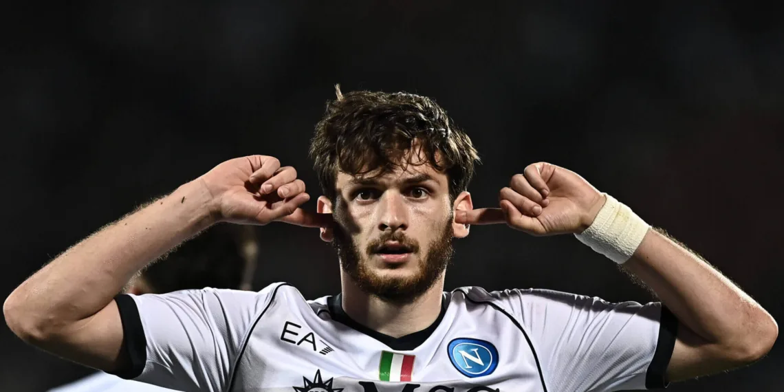 Khvicha Kvaratskhelia Joins PSG: Parisian Giants Triumph Over Liverpool in €70m Deal