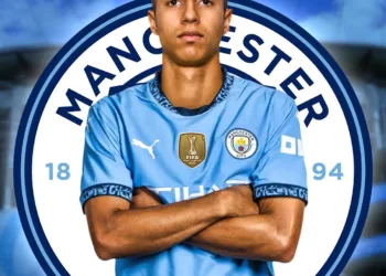 Manchester City Seal £29.4m Deal for Palmeiras Defender Vitor Reis