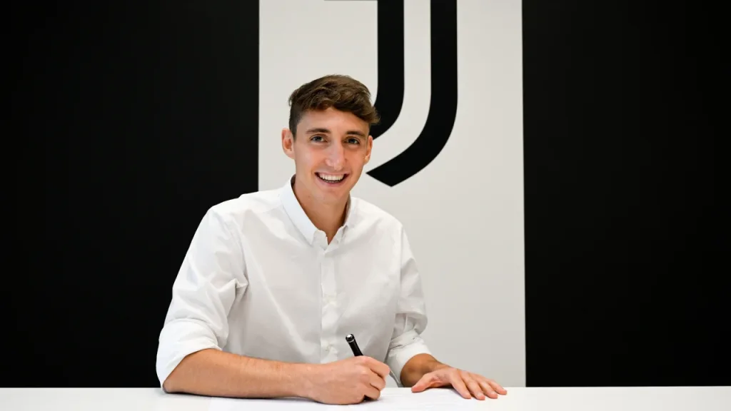 Manchester City Target Juventus Andrea Cambiaso Manchester City Eyeing Juventus Full-Back Andrea Cambiaso: Transfer Talks Underway