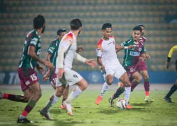 ISL 2024/25: Mohun Bagan Clinch 1-0 Win Over East Bengal in a Lackluster Kolkata Derby