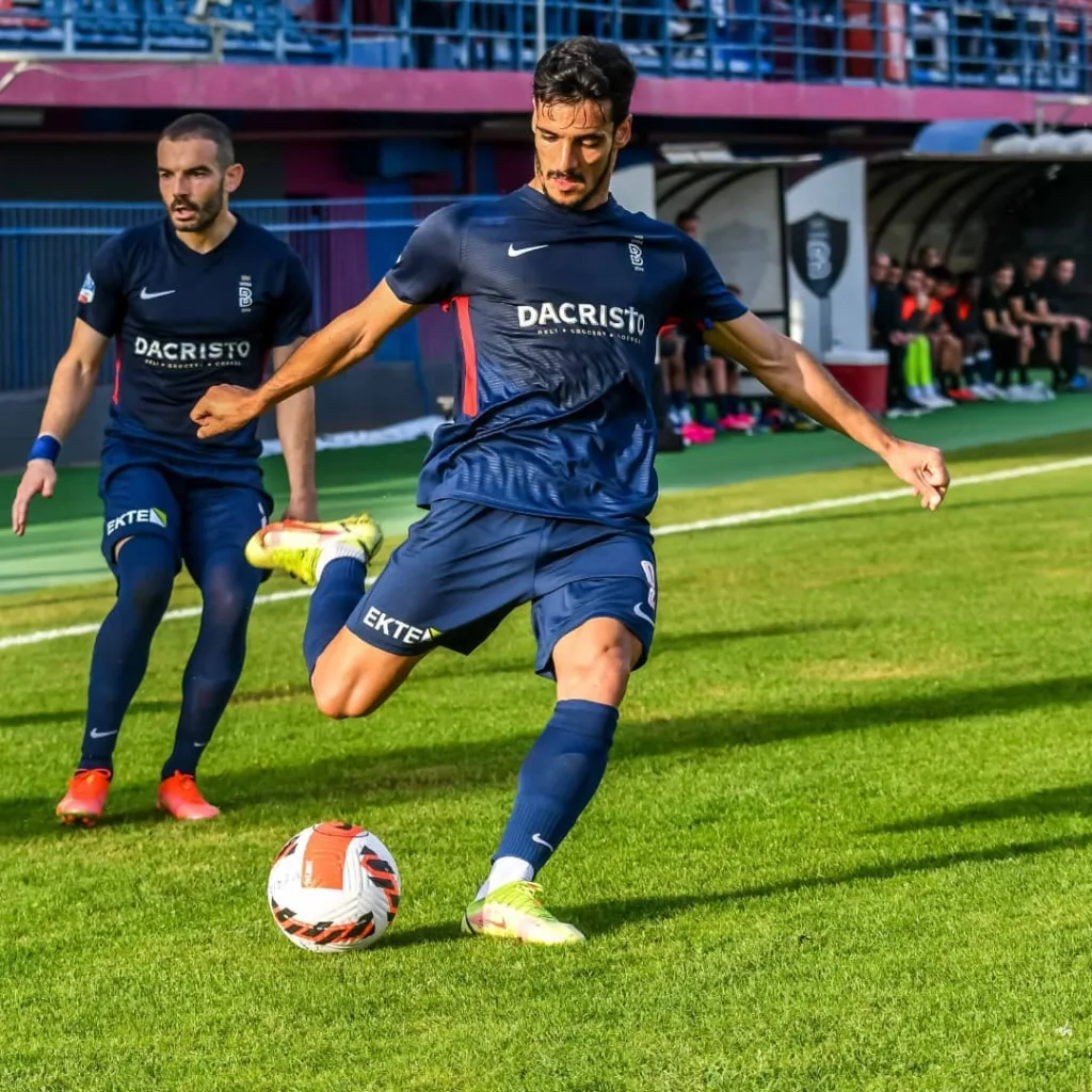 Punjab FC Sign Greek Striker Petros Giakoumakis ISL 2024/25: Punjab FC Strengthen Squad with Greek Forward Petros Giakoumakis