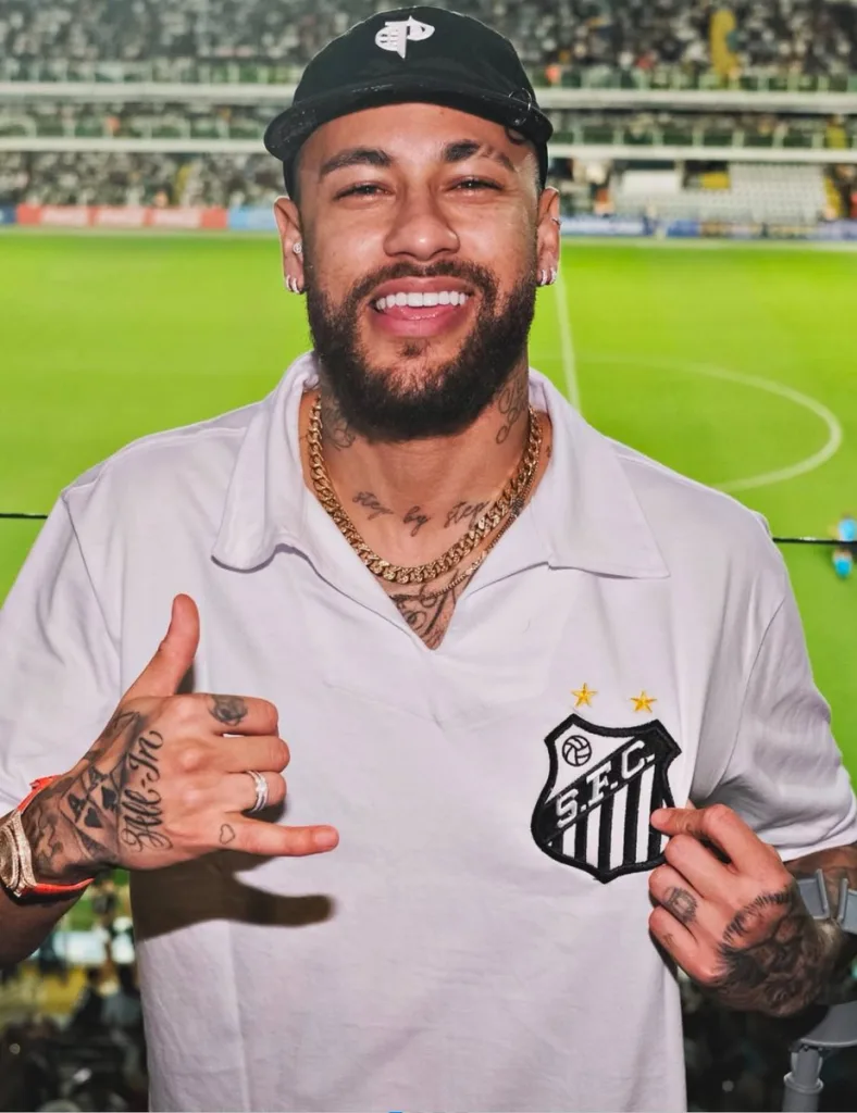 Santos and Al Hilal will be in direct talks this week for formal steps of Neymar deal Neymar Accepts Massive Pay Cut for Santos Return from Al-Hilal