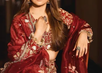 Sonakshi Sinha Height in Feet, Weight, Measurements, and Bio in 2025