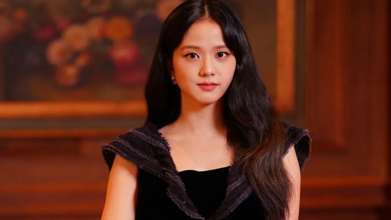 BLACKPINK’s Jisoo Partners with Warner Records for AMORTAGE: A New Solo Chapter