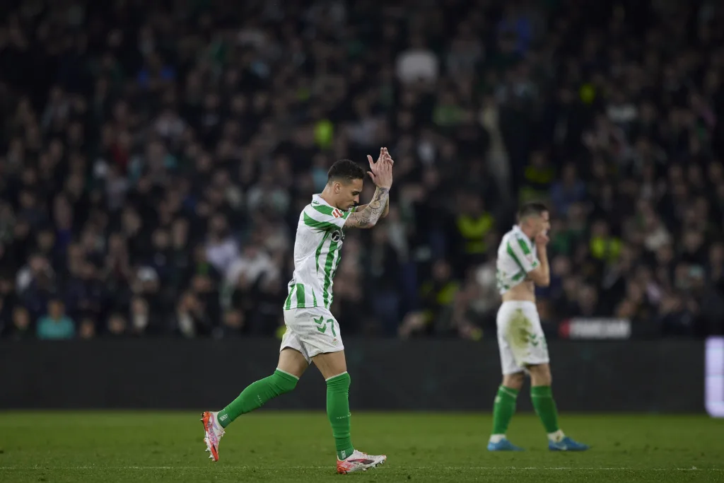 Antony Shines For Betis Antony’s Spanish Revival: Manchester United Loanee Shines Again for Real Betis