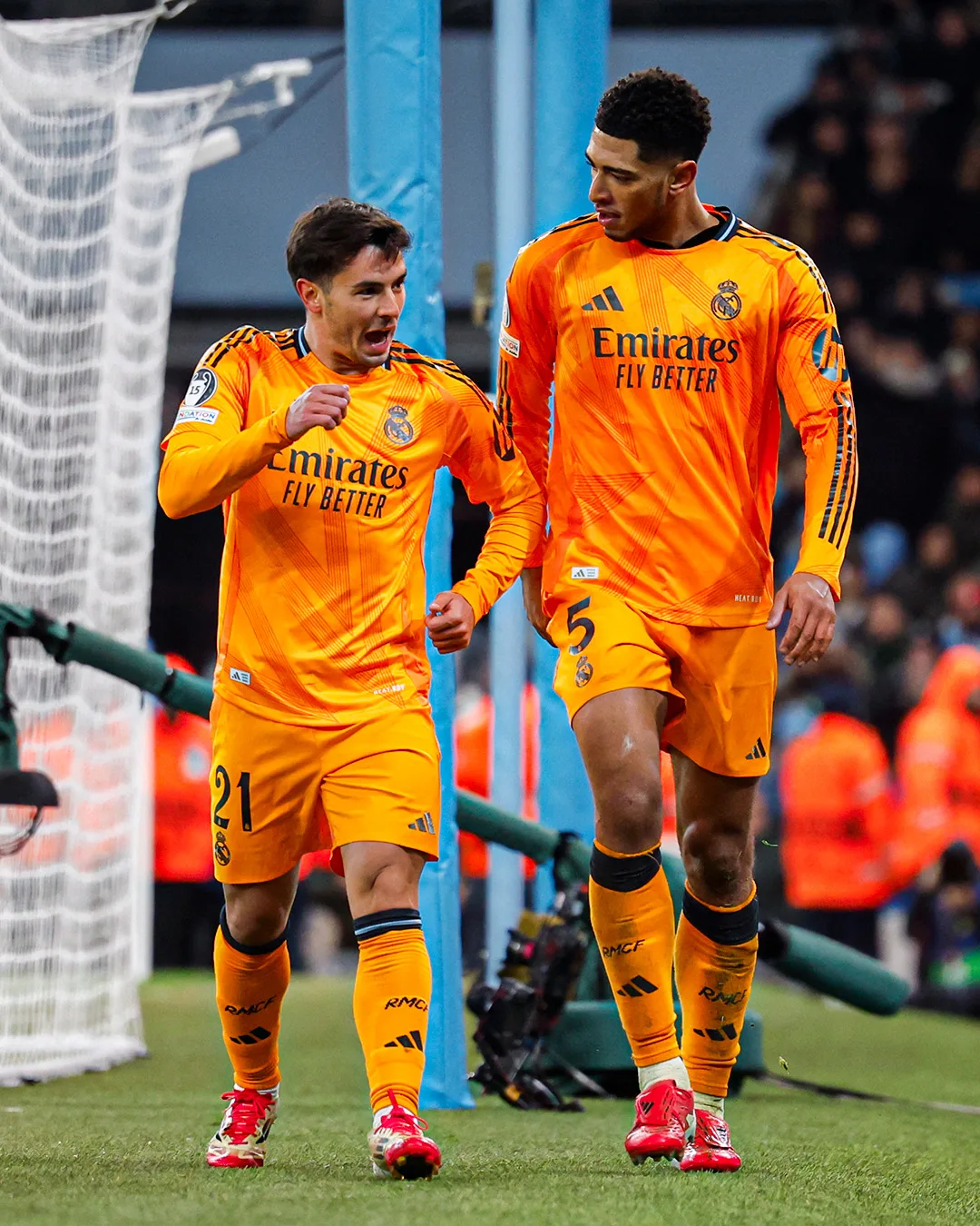 Champions League 2 Champions League 2024/25 Round Up of 32 Round-Up: Real Madrid Edge Past Man City In A Thriller As Paris and Dortmund Seize Control