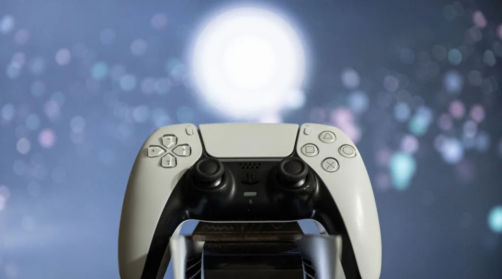 ANKARA, TURKIYE - DECEMBER 24: A PlayStation 5 controller is seen in Ankara, Turkiye on December 24, 2024. (Photo by Rasit Aydogan/Anadolu via Getty Images)