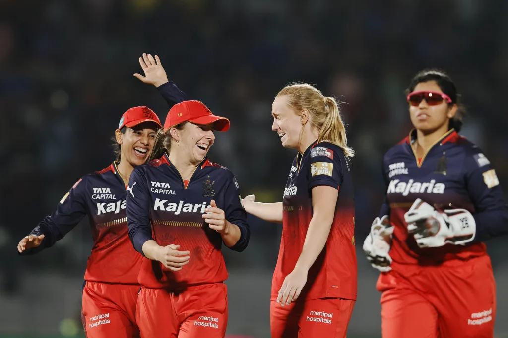 RCB 1 WPL 2025: RCB Thrash Delhi Capitals with Mandhana's Blazing Fifty and A Dominant Bowling Performance