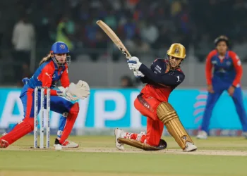 WPL 2025: RCB Thrash Delhi Capitals with Mandhana's Blazing Fifty and A Dominant Bowling Performance