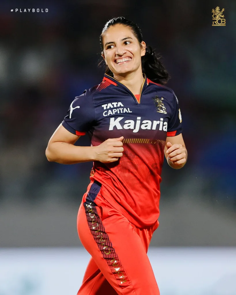 Renuka Singh 1 WPL 2025: Royal Challengers Bengaluru Women vs Mumbai Indians Women – Preview And Where To Watch The Match LIVE