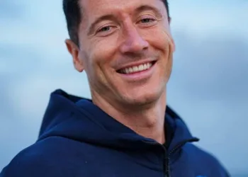 Robert Lewandowski Commits Future to Barcelona with Contract Extension Until The Summer Of 2026