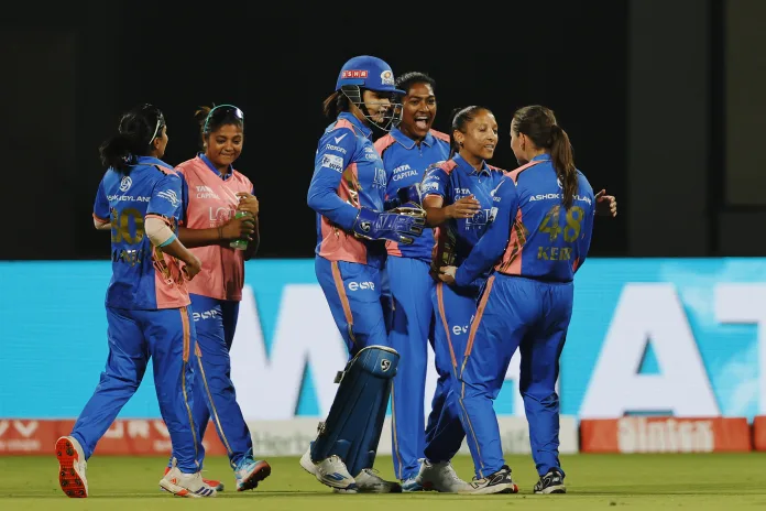 Sciver-Brunt's All-round Brilliance and Bowlers Power Mumbai to Third Consecutive Victory WPL 2025: Sciver-Brunt's All-round Brilliance and Bowlers Power Mumbai to Third Consecutive Victory