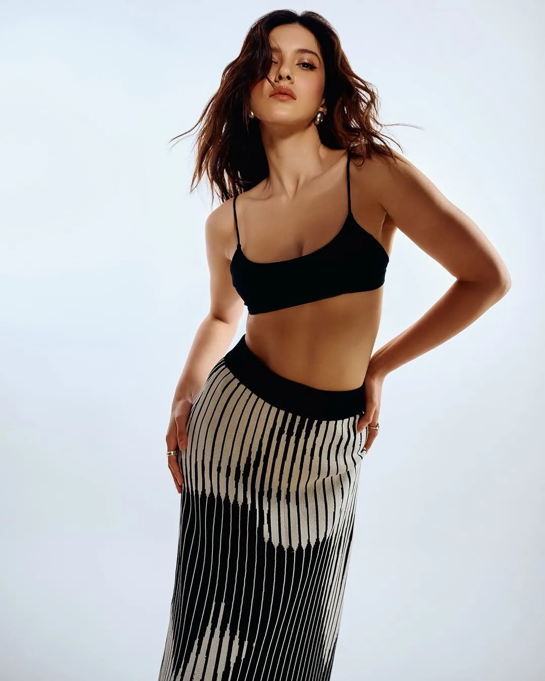Shanaya Kapoor Hot Pics 2025
