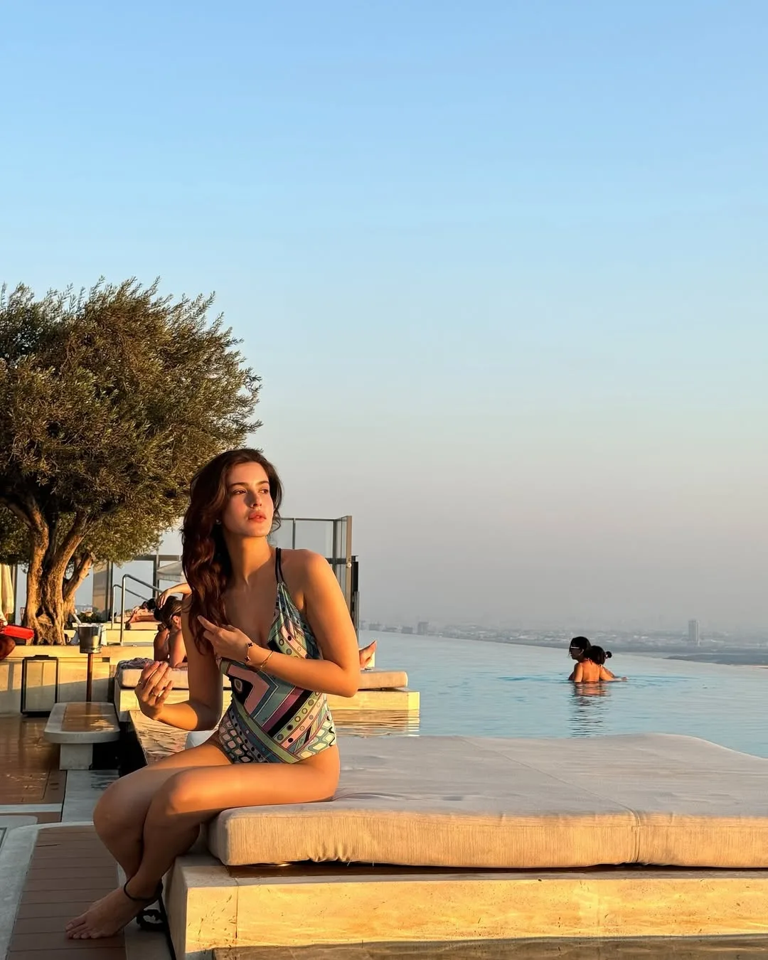 Shanaya Kapoor Hot Pics 2025