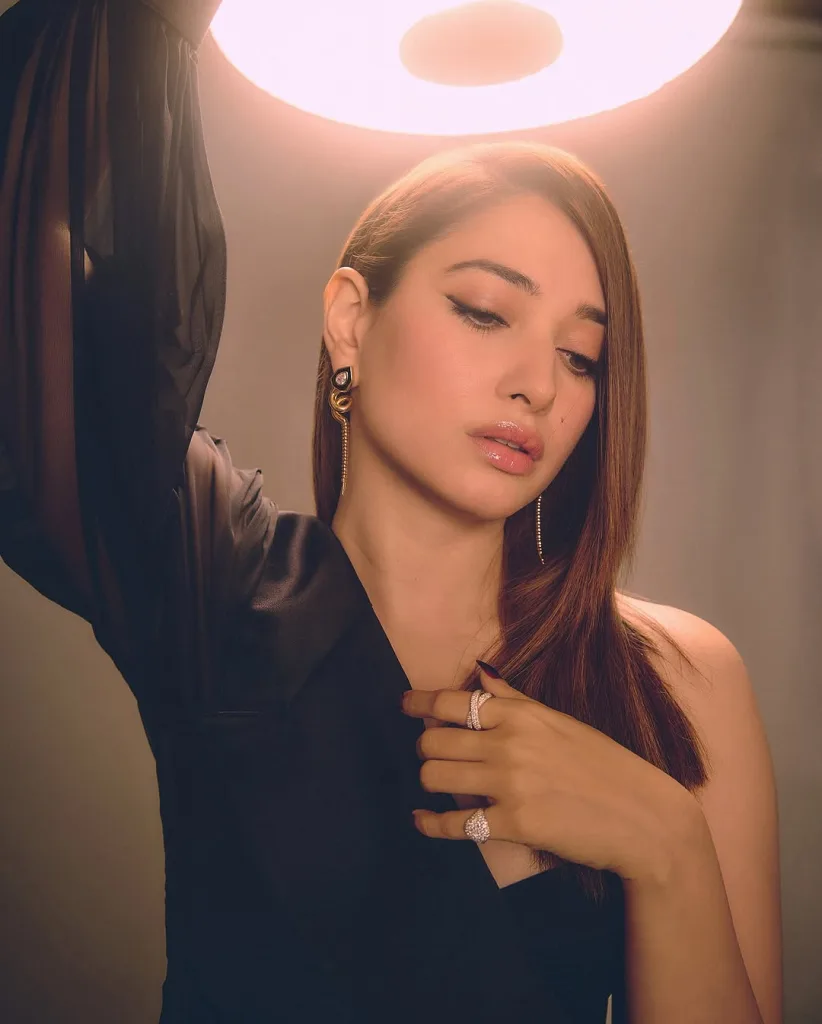 Snapinst.app 475816824 18483138478006985 6895676761014638091 n 1080 Tamannaah Bhatia: Stunning in Black Chiffon and Minimal Jewelry