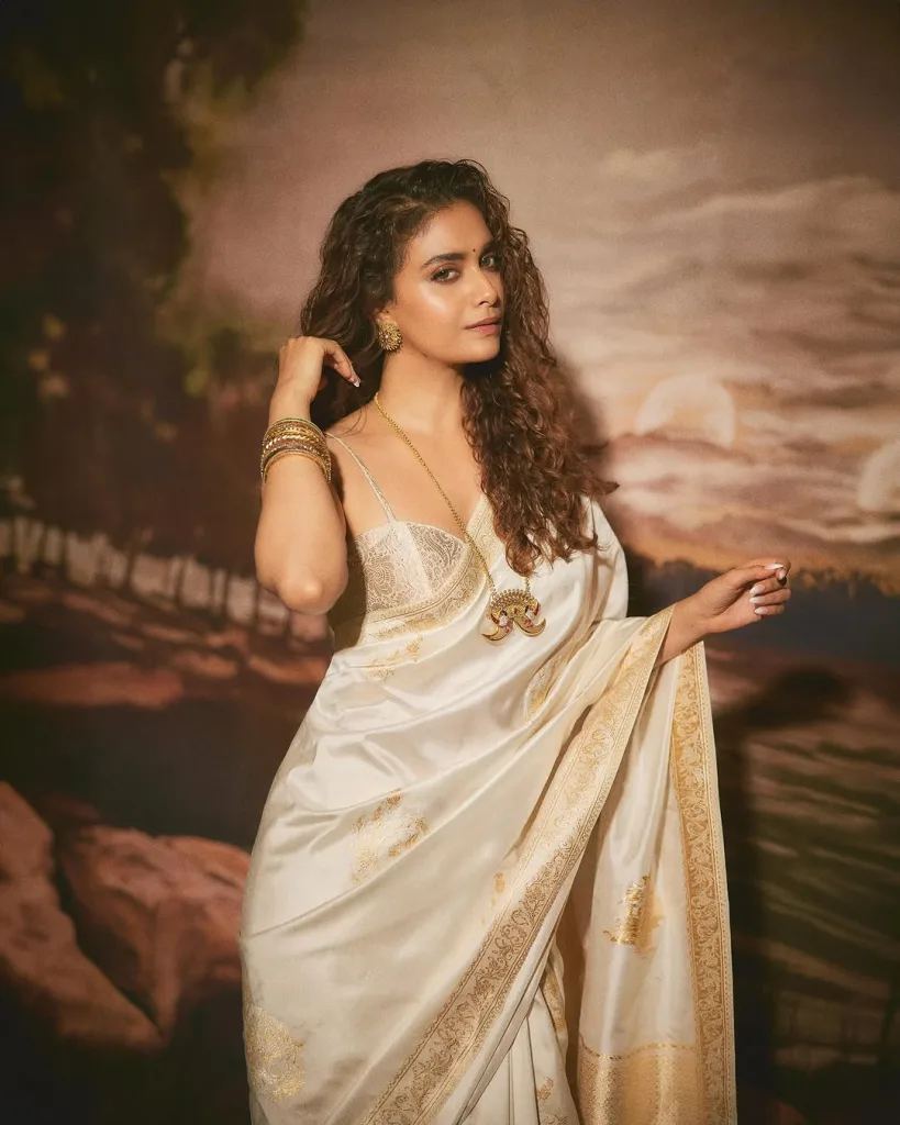 Keerthy Suresh in Ivory Silk Saree: Why This Timeless Look Is Perfect for Every Occasion